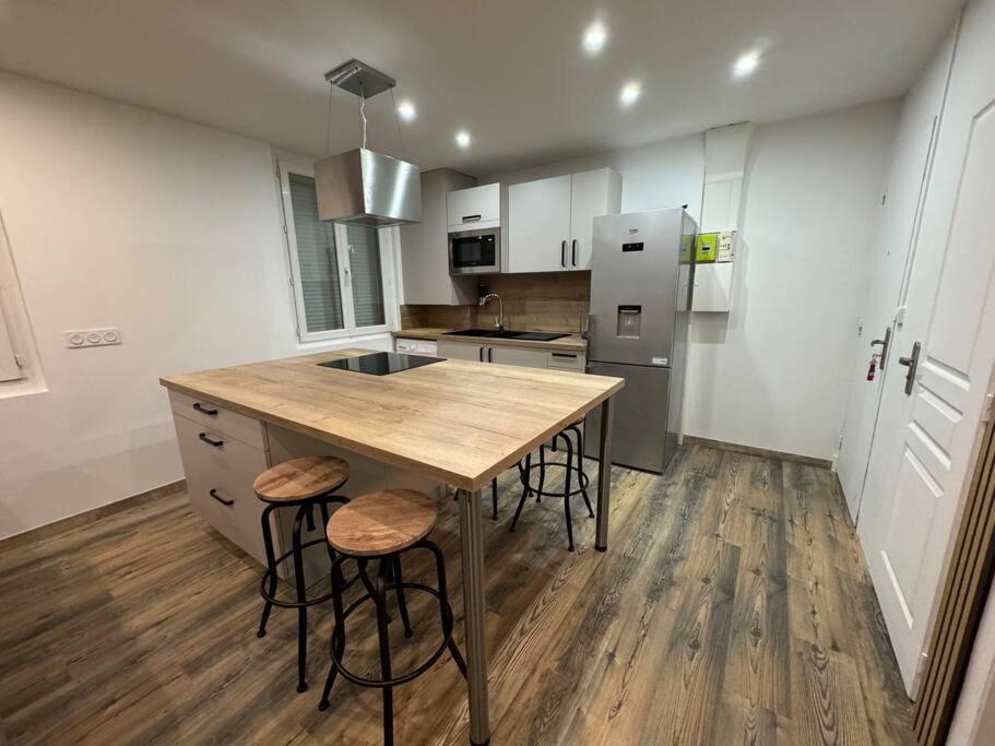 Appartement Cosy Roussillon  ภายนอก รูปภาพ