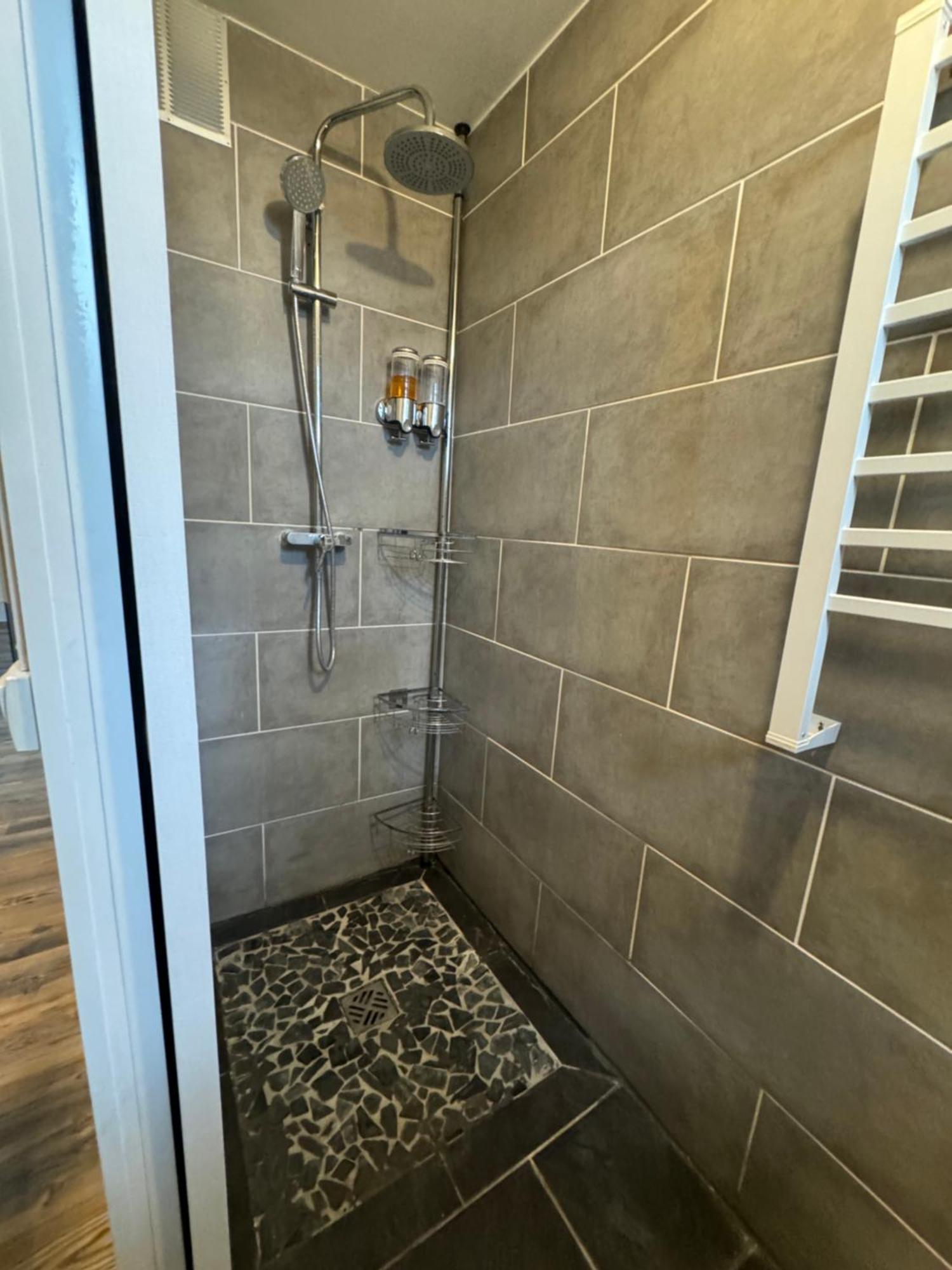 Appartement Cosy Roussillon  ภายนอก รูปภาพ